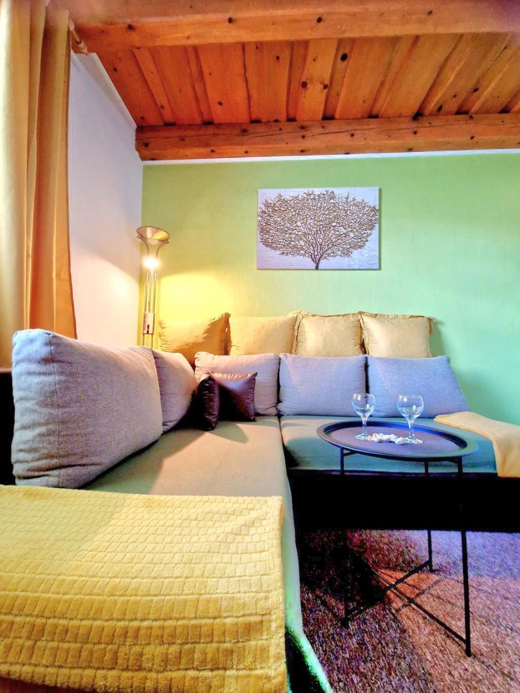 Apartman Erika - Bešeňová エクステリア 写真